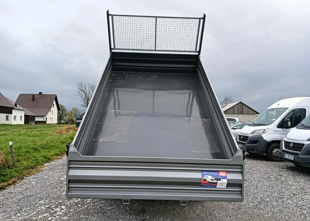 Iveco 35C13, 35C12, 35C15 - Utilitaire benne: photos 5 Iveco 35C13, 35C12, 35C15 - Utilitaire benne: photos 5