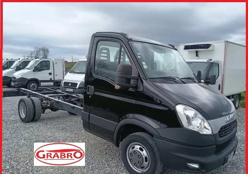 Iveco 35C13, 35C12, 35C15 - Châssis cabine: photos 1 Iveco 35C13, 35C12, 35C15 - Châssis cabine: photos 1