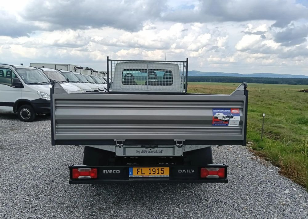 Iveco 35C14,35C13,35C12,35C15 - Utilitaire benne: photos 5 Iveco 35C14,35C13,35C12,35C15 - Utilitaire benne: photos 5