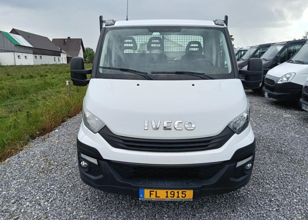 Iveco 35C14,35C13,35C12,35C15 - Utilitaire benne: photos 2 Iveco 35C14,35C13,35C12,35C15 - Utilitaire benne: photos 2