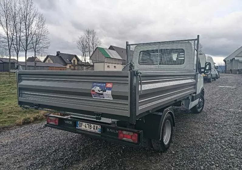 Iveco DAILY 35C13, 35C12, 35C15 - Utilitaire benne: photos 4 Iveco DAILY 35C13, 35C12, 35C15 - Utilitaire benne: photos 4