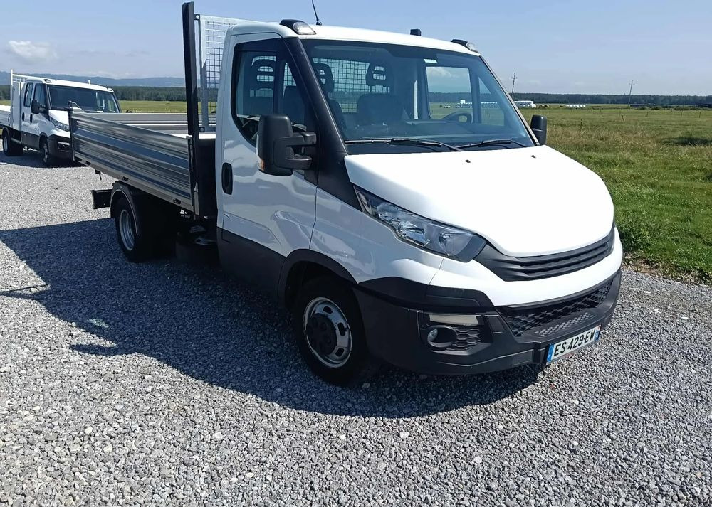 Iveco DAILY 35C14, 35C13, 35C12 - Utilitaire benne: photos 2 Iveco DAILY 35C14, 35C13, 35C12 - Utilitaire benne: photos 2