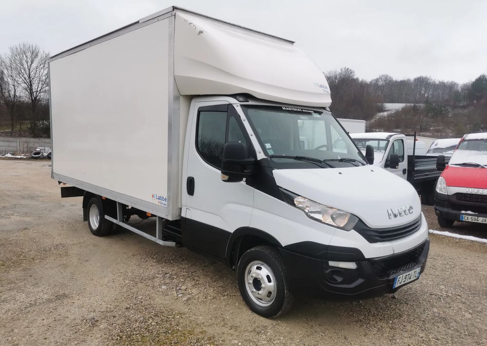 Iveco 3.0-150KM Daily 35C15 Kontener długi rama 35-150 kiper Klimatyzacja długi rozstaw - Fourgon grand volume: photos 3 Iveco 3.0-150KM Daily 35C15 Kontener długi rama 35-150 kiper Klimatyzacja długi rozstaw - Fourgon grand volume: photos 3