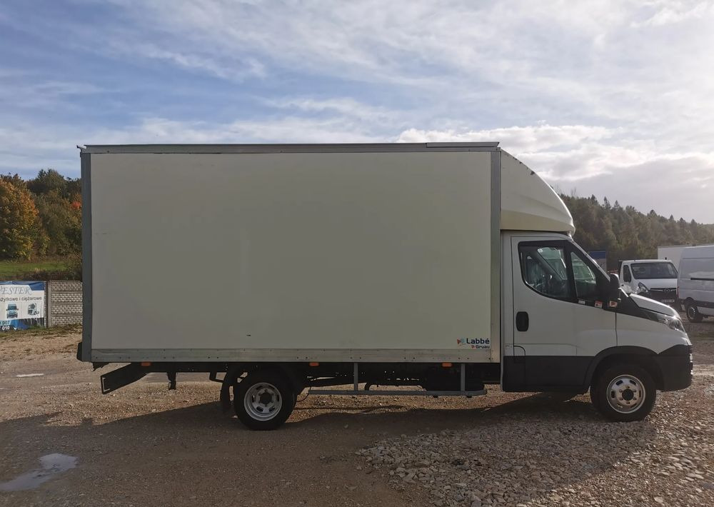 Iveco 3.0-150KM Daily 35C15 Kontener długi rama 35-150 kiper Klimatyzacja długi rozstaw - Fourgon grand volume: photos 4 Iveco 3.0-150KM Daily 35C15 Kontener długi rama 35-150 kiper Klimatyzacja długi rozstaw - Fourgon grand volume: photos 4