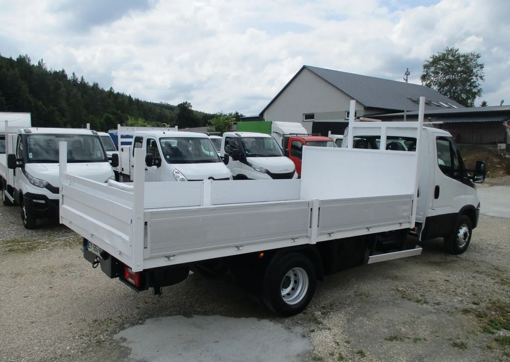 Iveco Daily 3.0 na bliźniaku 70C18 skrzynia, laweta, rama, HDS, 70-180 kiper - Camion plateau: photos 3 Iveco Daily 3.0 na bliźniaku 70C18 skrzynia, laweta, rama, HDS, 70-180 kiper - Camion plateau: photos 3