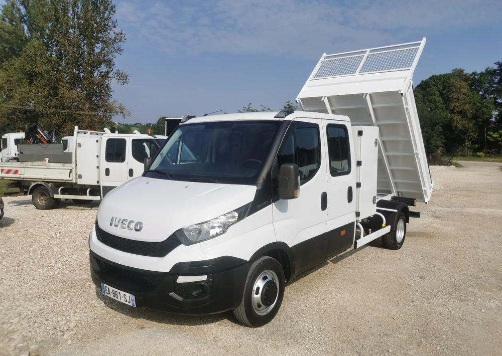 Iveco Daily 35C13 Brygadówka Klima 35-130 wywrotka kiper doka Dubel - Utilitaire benne: photos 1 Iveco Daily 35C13 Brygadówka Klima 35-130 wywrotka kiper doka Dubel - Utilitaire benne: photos 1