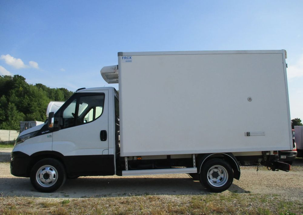 Utilitaire frigorifique Iveco Daily 35C13 chłodnia Mroźnia na bliźniaku 35-130 Thermo King agregat: photos 7 Utilitaire frigorifique Iveco Daily 35C13 chłodnia Mroźnia na bliźniaku 35-130 Thermo King agregat: photos 7