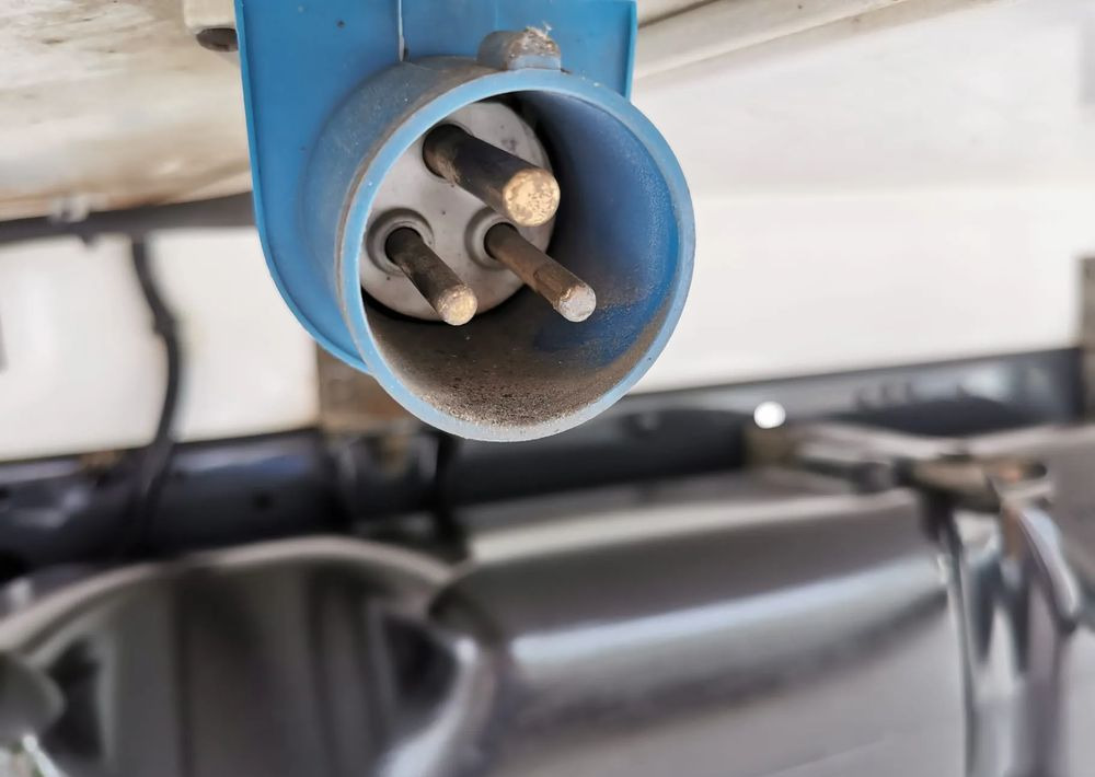 Utilitaire frigorifique Iveco Daily 35C13 chłodnia Mroźnia na bliźniaku 35-130 Thermo King agregat: photos 12 Utilitaire frigorifique Iveco Daily 35C13 chłodnia Mroźnia na bliźniaku 35-130 Thermo King agregat: photos 12