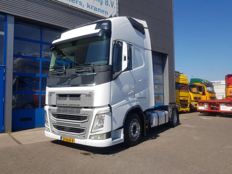 Volvo FH 420 Low deck XL Cabine hefschotel I-Parc Cool - Tracteur routier: photos 2 Volvo FH 420 Low deck XL Cabine hefschotel I-Parc Cool - Tracteur routier: photos 2