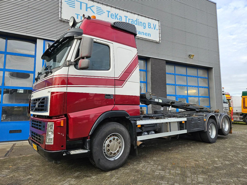 Volvo FH 520 6x2 old Tacho NCH Kabelsysteem Euro 3 - Camion - système de câble: photos 2 Volvo FH 520 6x2 old Tacho NCH Kabelsysteem Euro 3 - Camion - système de câble: photos 2