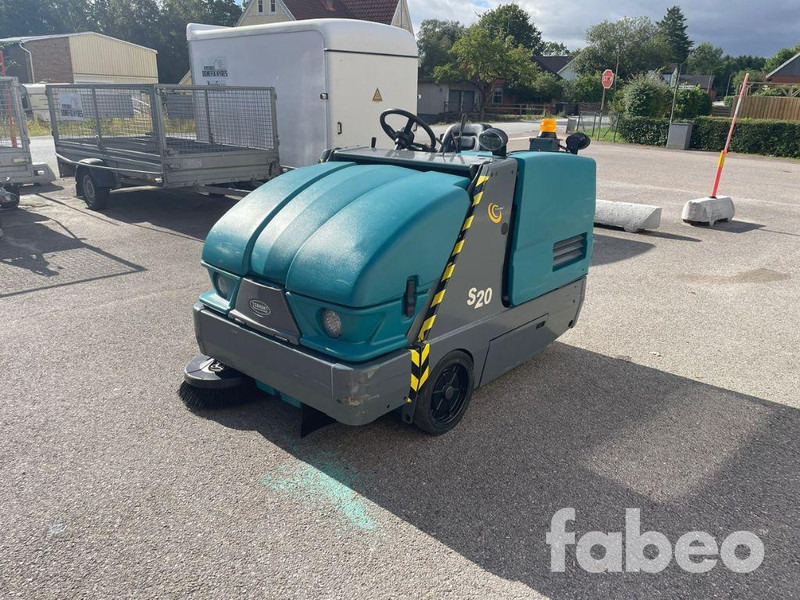 TENNANT S20 - Balayeuse de voirie: photos 1 TENNANT S20 - Balayeuse de voirie: photos 1