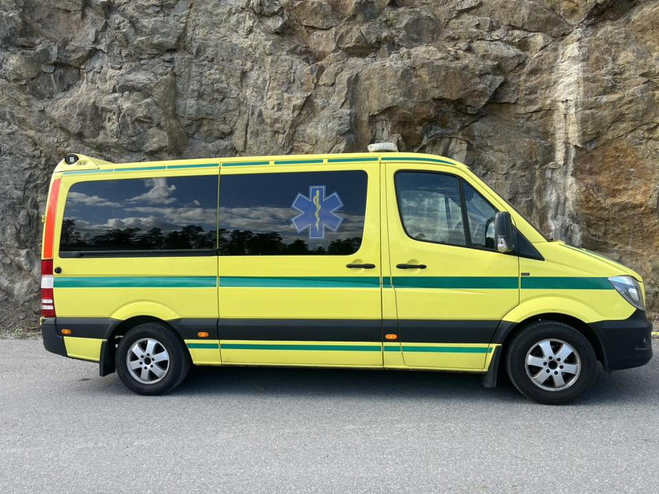 Mercedes-Benz Sprinter 316 - 2 stretcher AMBULANCE / Krankenwagen / Швидка допомога — crédit-bail Mercedes-Benz Sprinter 316 - 2 stretcher AMBULANCE / Krankenwagen / Швидка допомога: photos 23