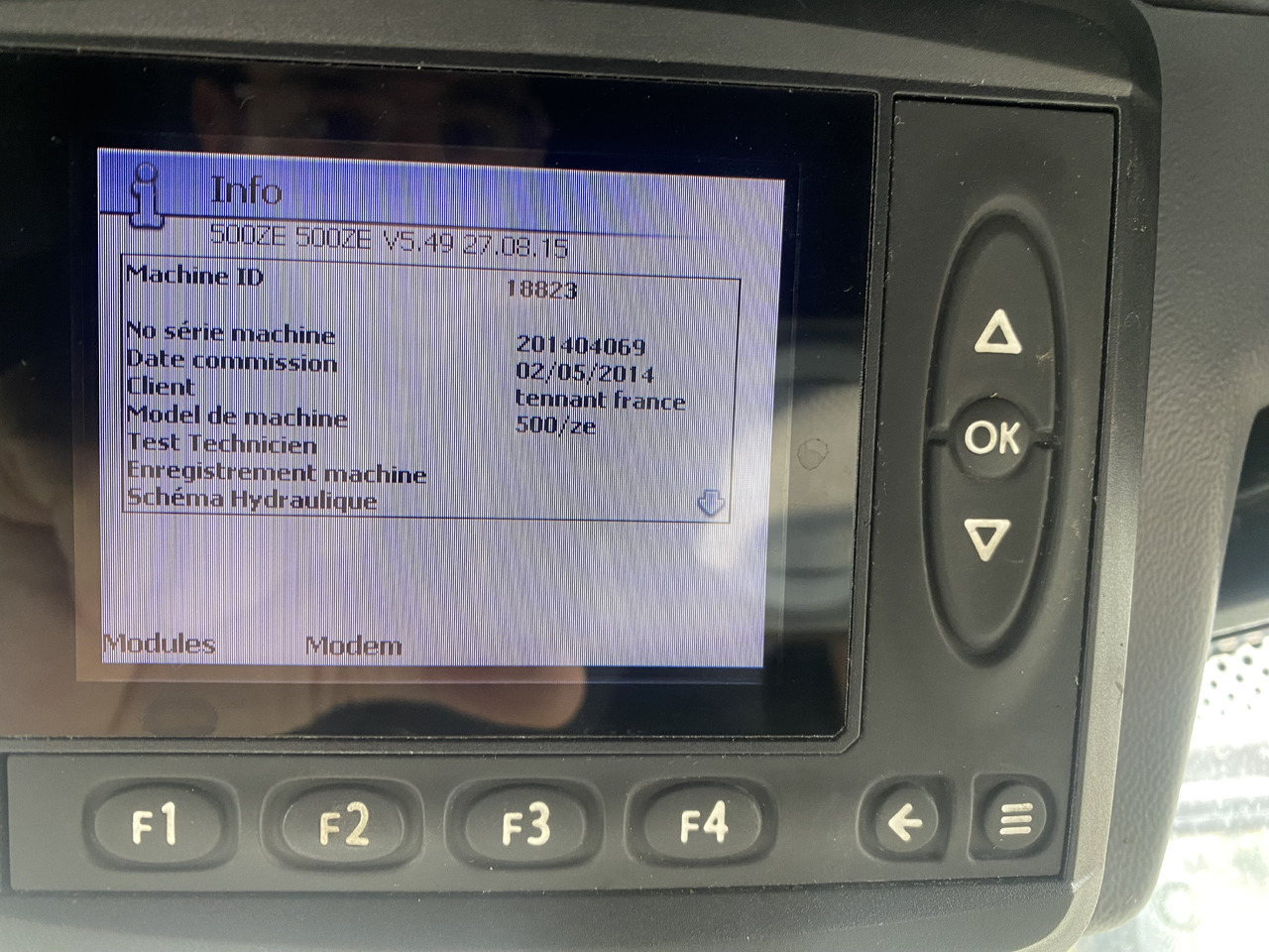 Balayeuse de voirie TENNANT Green Machines 500 ZE electric 500 ZE: photos 7 Balayeuse de voirie TENNANT Green Machines 500 ZE electric 500 ZE: photos 7