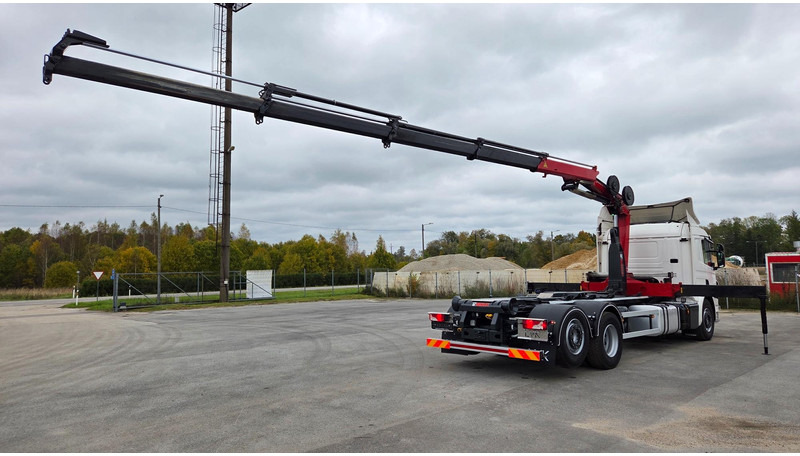 Scania P370 6X2*4 HMF 1730 - Camion ampliroll, Camion grue: photos 3 Scania P370 6X2*4 HMF 1730 - Camion ampliroll, Camion grue: photos 3