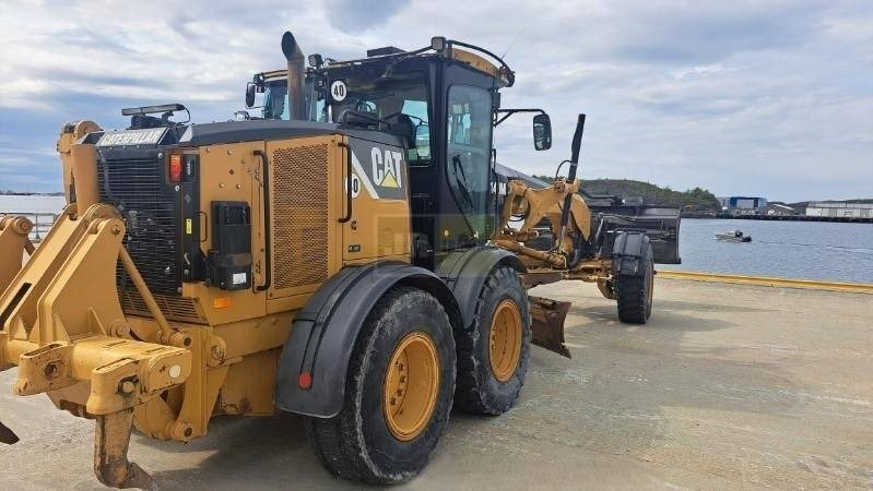 CAT 140 M AWD (CE + EPA / On Transport) - Niveleuse: photos 3 CAT 140 M AWD (CE + EPA / On Transport) - Niveleuse: photos 3