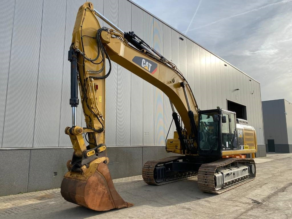 CAT 336F L XE (New Undercarriage) - Pelle sur chenille: photos 2 CAT 336F L XE (New Undercarriage) - Pelle sur chenille: photos 2