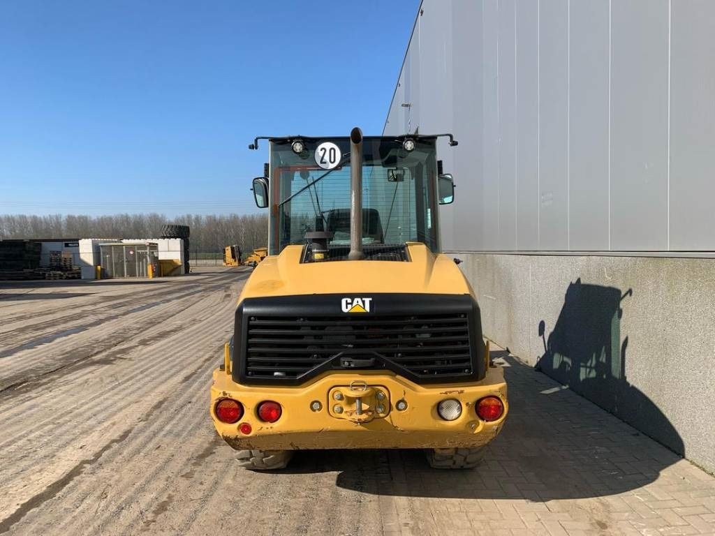 CAT 906  - Chargeuse sur pneus: photos 4 CAT 906  - Chargeuse sur pneus: photos 4