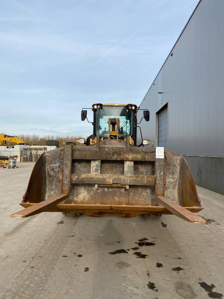 Chargeuse sur pneus CAT 938 M (Bucket + Forks): photos 8 Chargeuse sur pneus CAT 938 M (Bucket + Forks): photos 8