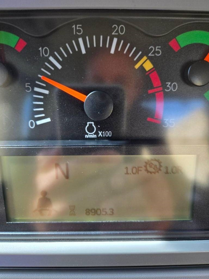 CAT D 10 T 2 (Coming soon)  — crédit-bail CAT D 10 T 2 (Coming soon): photos 9