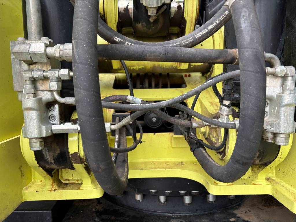 Pelle sur pneus CAT M 320 F: photos 23 Pelle sur pneus CAT M 320 F: photos 23