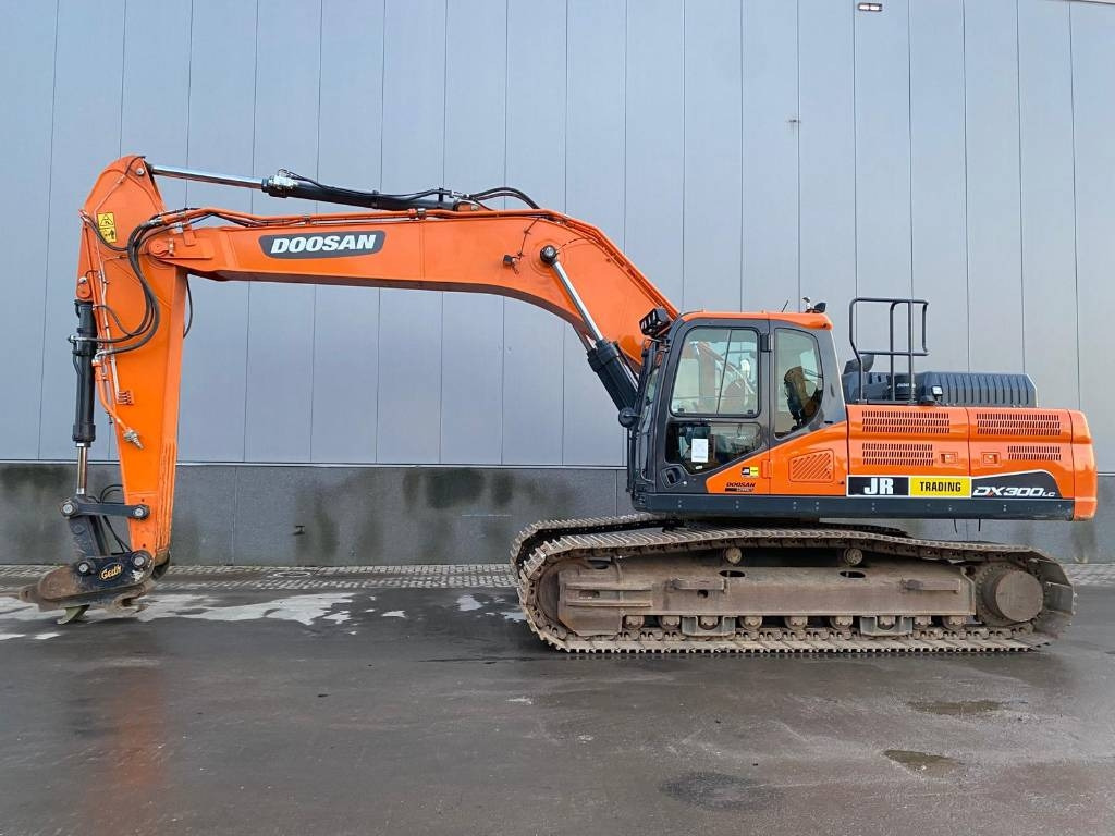 Doosan DX 300 LC-7 - Pelle sur chenille: photos 1 Doosan DX 300 LC-7 - Pelle sur chenille: photos 1