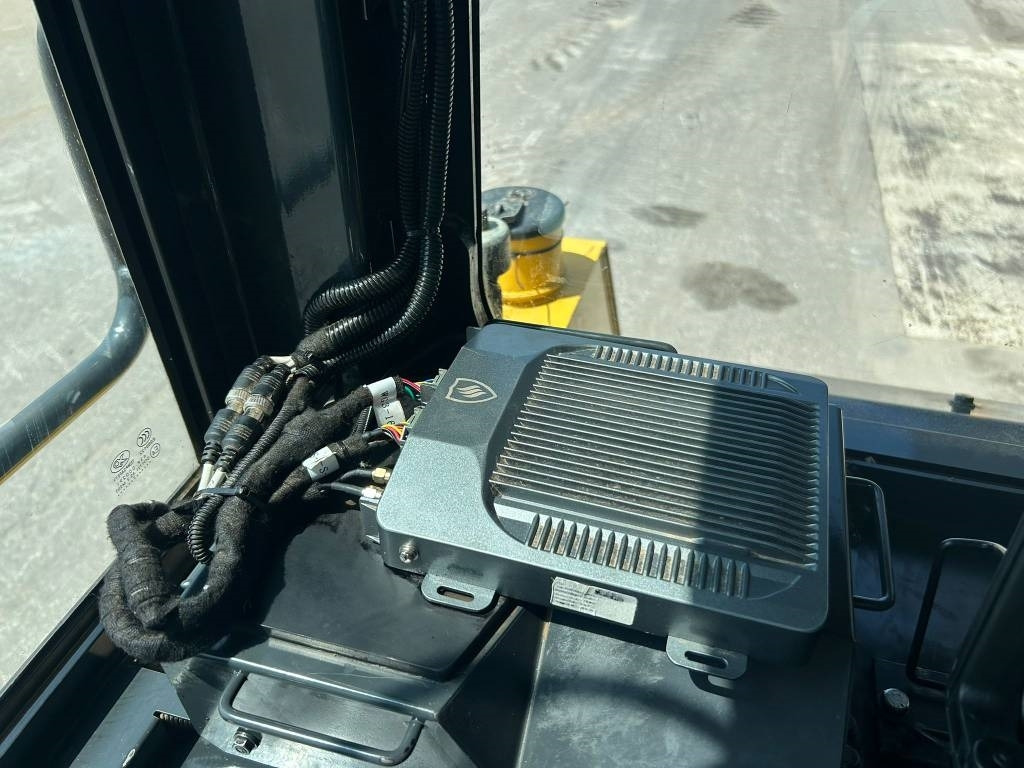 Bulldozer Komatsu D 61 PXI-24 (Topcon intelligent system): photos 14