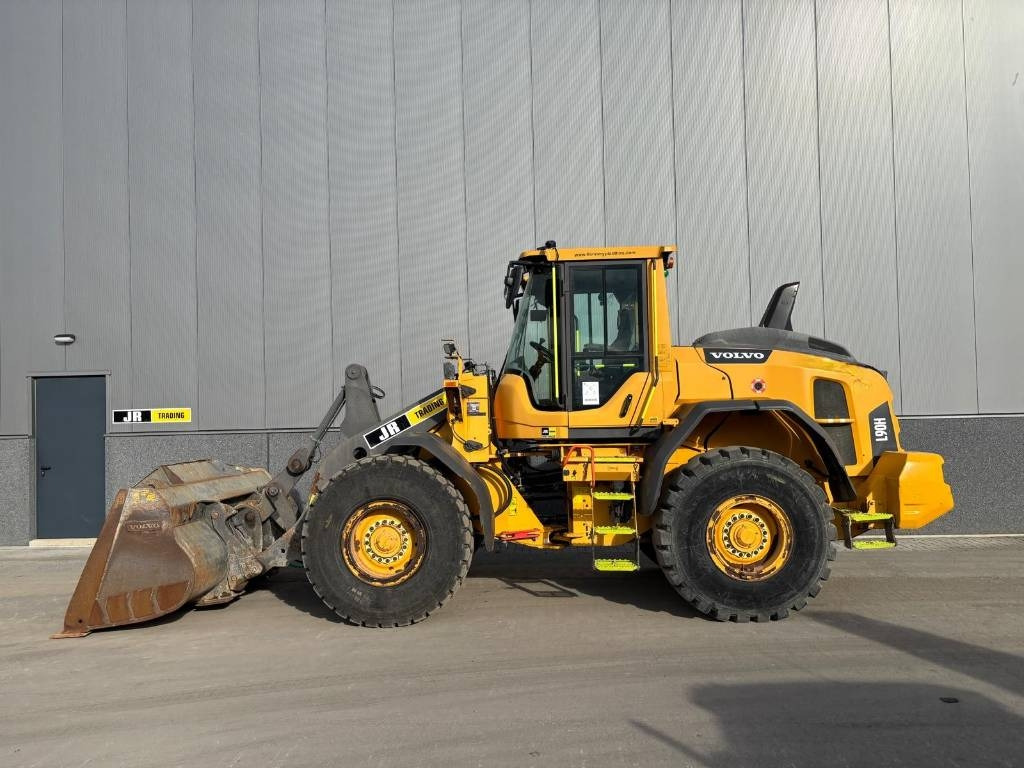 Volvo L 90 H (Under Preparation)  - Chargeuse sur pneus: photos 1 Volvo L 90 H (Under Preparation)  - Chargeuse sur pneus: photos 1