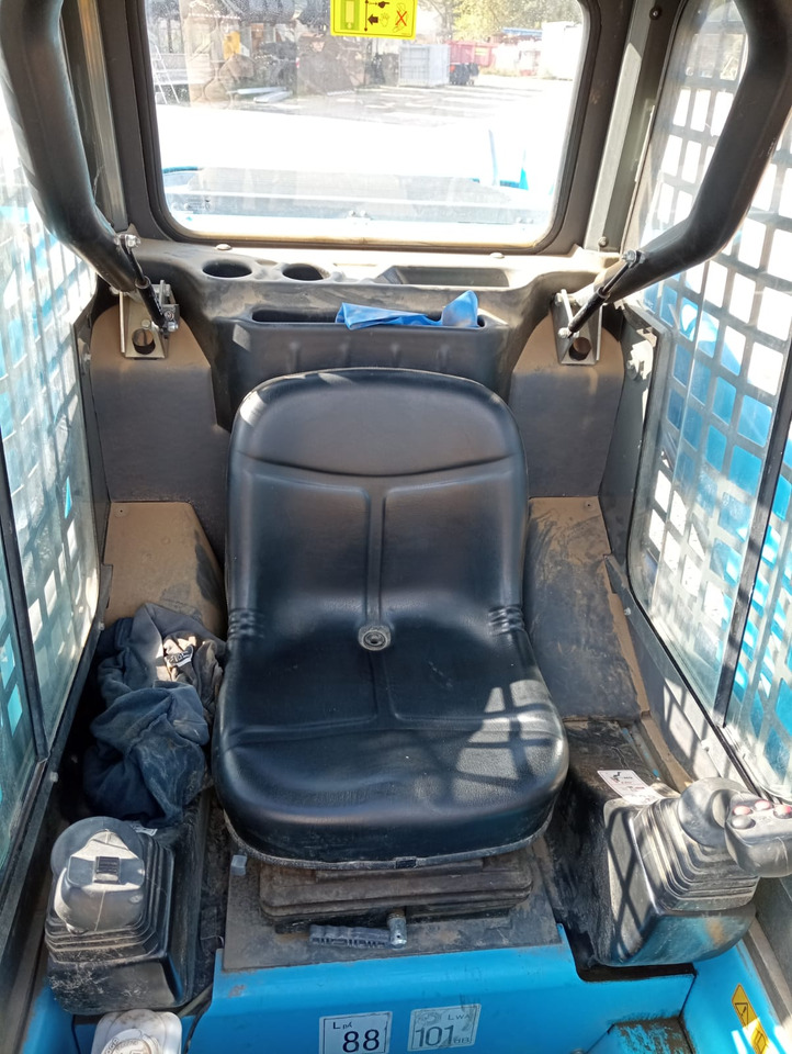 Messersi CTL45 - Chargeuse compacte sur chenilles: photos 4 Messersi CTL45 - Chargeuse compacte sur chenilles: photos 4