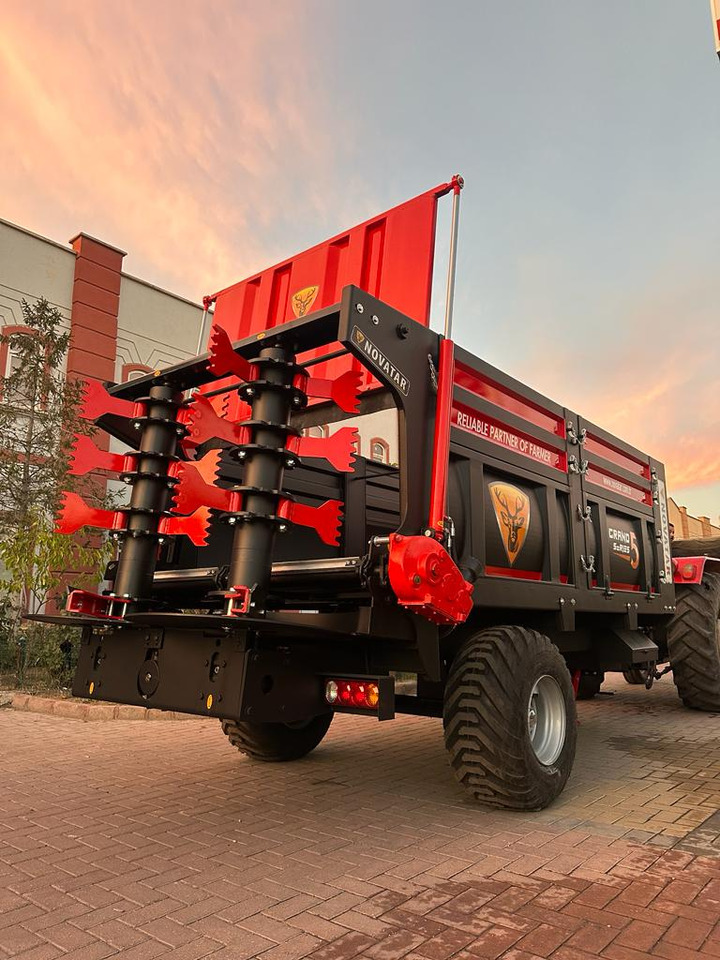 Novatar Manure Spreader 5 m3 - Epandeur à fumier: photos 1 Novatar Manure Spreader 5 m3 - Epandeur à fumier: photos 1