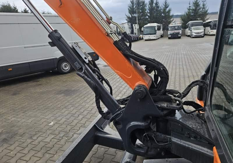 Hitachi ZX48U-5A CLR / 3 ŁYŻKI / SPROWADZONA / 2 300 MTH - Pelle sur chenille: photos 5 Hitachi ZX48U-5A CLR / 3 ŁYŻKI / SPROWADZONA / 2 300 MTH - Pelle sur chenille: photos 5