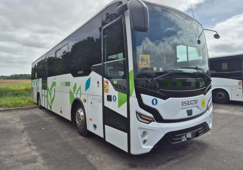 Isuzu KENDO INTERLINER / SPROWADZONE / 70 000 KM / KLIMA - Bus interurbain: photos 1 Isuzu KENDO INTERLINER / SPROWADZONE / 70 000 KM / KLIMA - Bus interurbain: photos 1