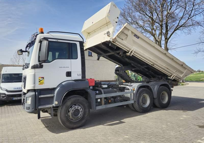 MAN TGS 26.360 / 2 STRONNA WYWROTKA/ EURO 6 - Camion benne: photos 4 MAN TGS 26.360 / 2 STRONNA WYWROTKA/ EURO 6 - Camion benne: photos 4