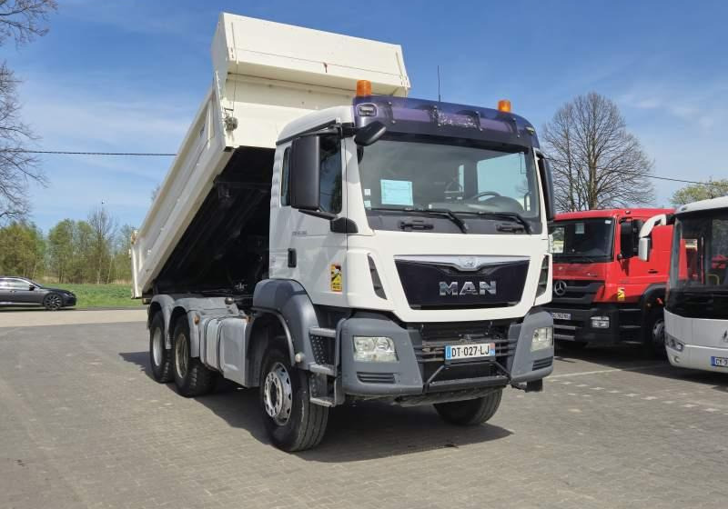 MAN TGS 26.360 / 2 STRONNA WYWROTKA/ EURO 6 - Camion benne: photos 3 MAN TGS 26.360 / 2 STRONNA WYWROTKA/ EURO 6 - Camion benne: photos 3