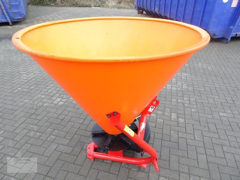 Dexwal Salzstreuer Düngerstreuer Streuer Trichterstreuer 500 Liter - Epandeur de sable: photos 5 Dexwal Salzstreuer Düngerstreuer Streuer Trichterstreuer 500 Liter - Epandeur de sable: photos 5