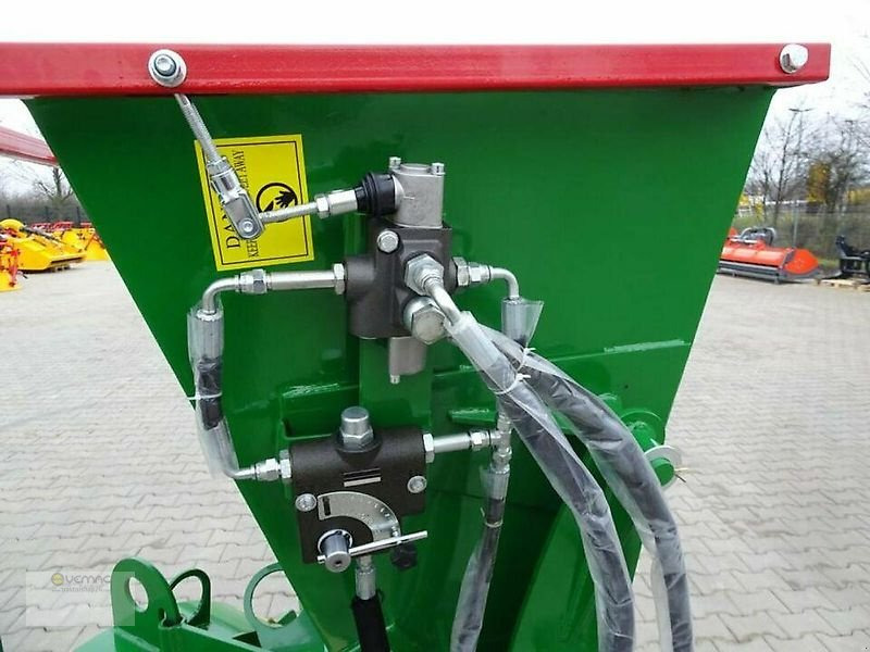 Vemac Holzhäcksler Agrifarm WOD11H Holzschredder Häcksler Hydraulik, bis 13cm Holzeinzug - Broyeur de végétaux: photos 2 Vemac Holzhäcksler Agrifarm WOD11H Holzschredder Häcksler Hydraulik, bis 13cm Holzeinzug - Broyeur de végétaux: photos 2