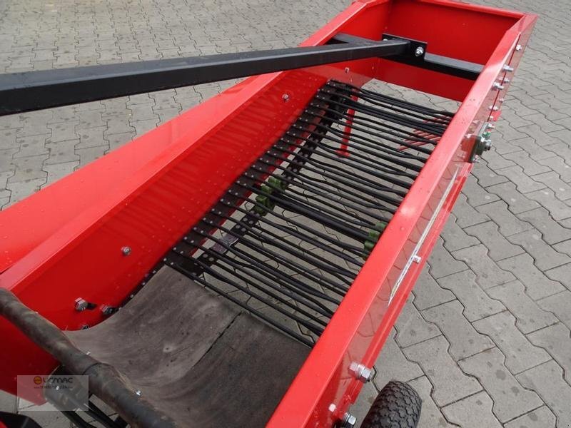 Vemac Kartoffelroder Basic Siebkettenroder Roder Kartoffelernter Kettenroder NEU - Arracheuse de pommes de terre: photos 5 Vemac Kartoffelroder Basic Siebkettenroder Roder Kartoffelernter Kettenroder NEU - Arracheuse de pommes de terre: photos 5