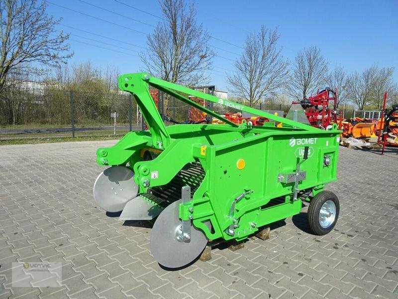 Vemac Kartoffelroder Bomet UPUS Z656 2reihig Siebkettenroder Roder NEU - Arracheuse de pommes de terre: photos 1 Vemac Kartoffelroder Bomet UPUS Z656 2reihig Siebkettenroder Roder NEU - Arracheuse de pommes de terre: photos 1
