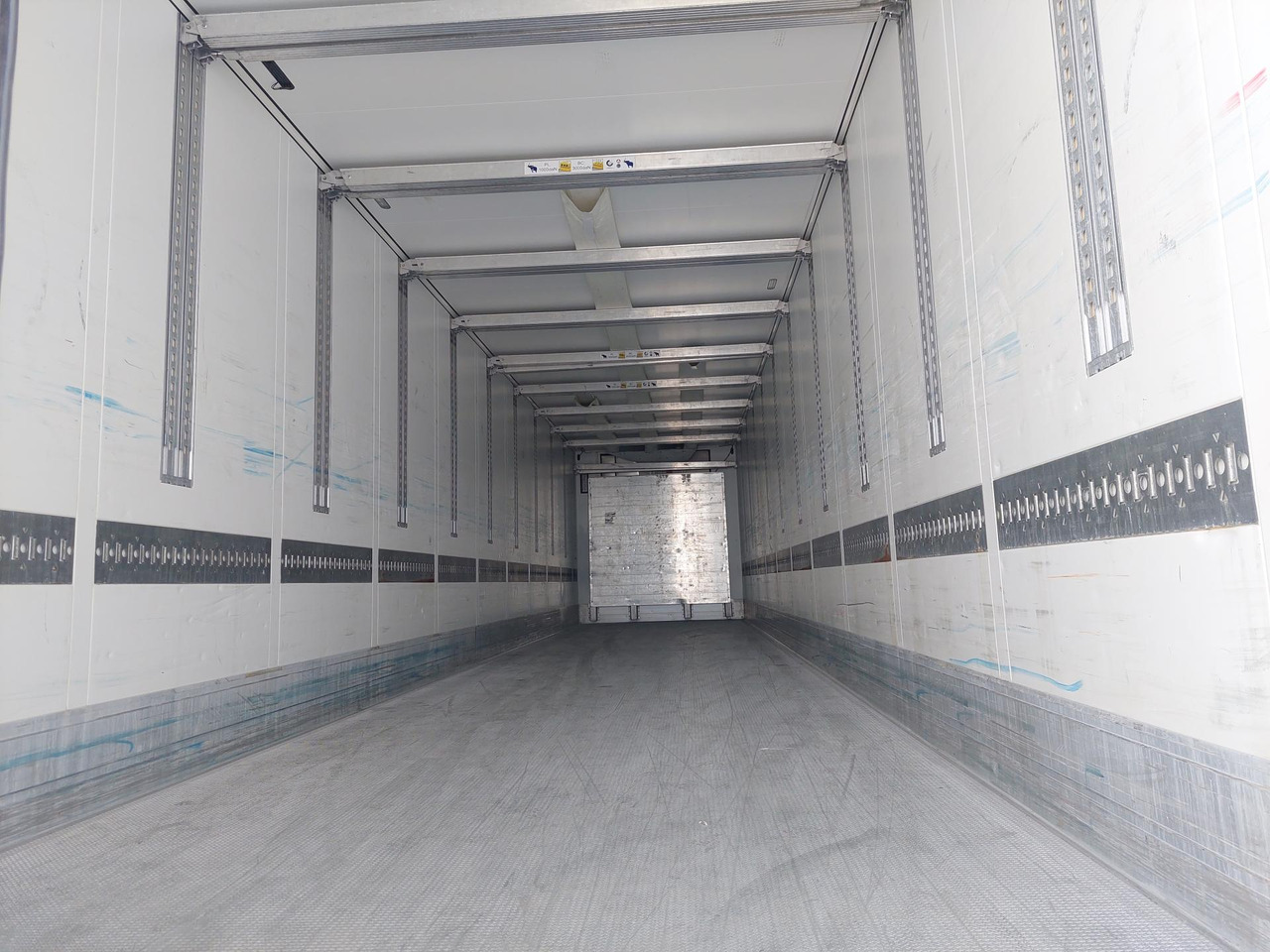 2018 Schmitz Cargobull SKO Double Deck FP 45 ThermoKing SLXi 300 Lifting Axle - Semi-remorque frigorifique: photos 3 2018 Schmitz Cargobull SKO Double Deck FP 45 ThermoKing SLXi 300 Lifting Axle - Semi-remorque frigorifique: photos 3