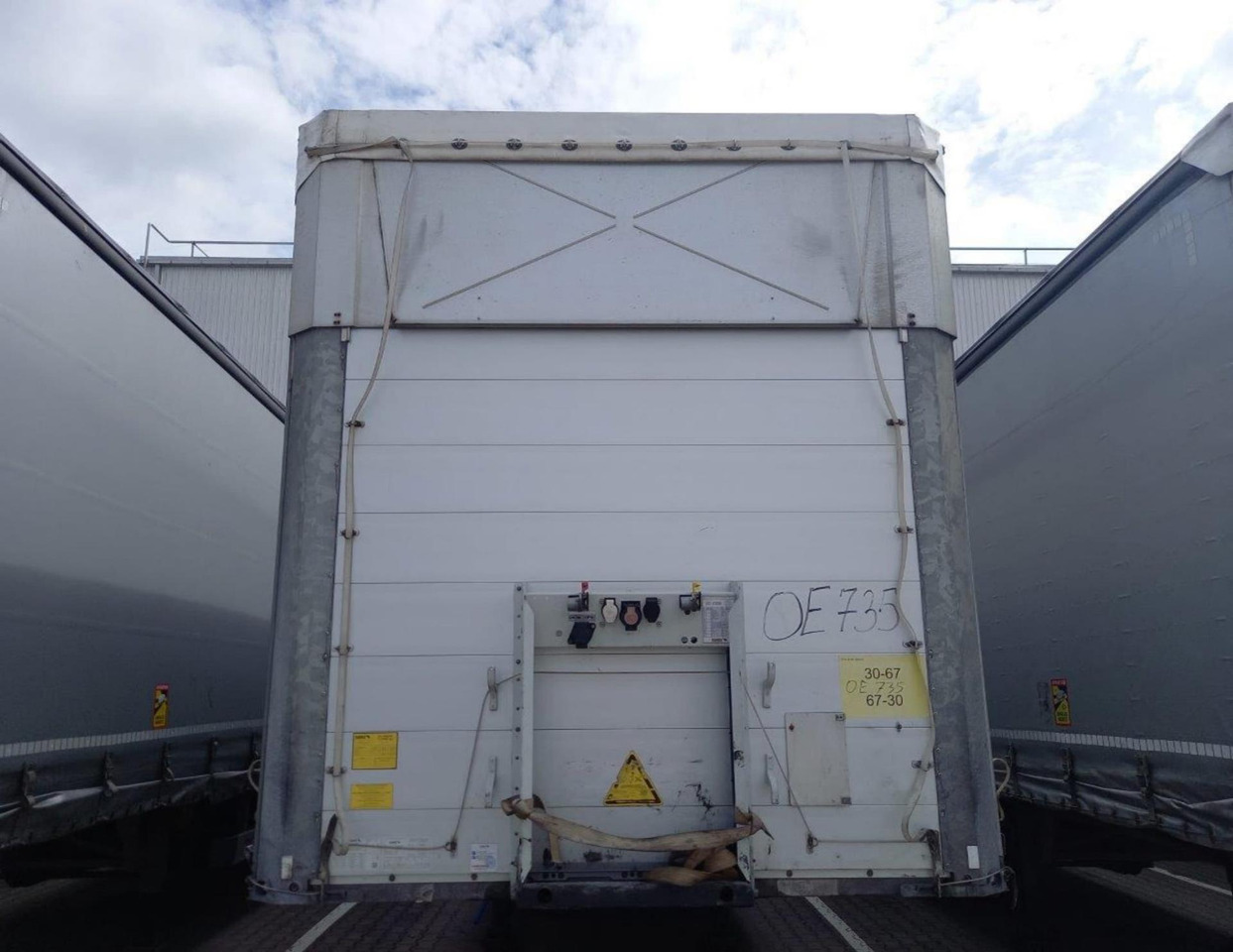 2021 Schmitz Cargobull SCS24/L Varios - Semi-remorque rideaux coulissants: photos 1 2021 Schmitz Cargobull SCS24/L Varios - Semi-remorque rideaux coulissants: photos 1