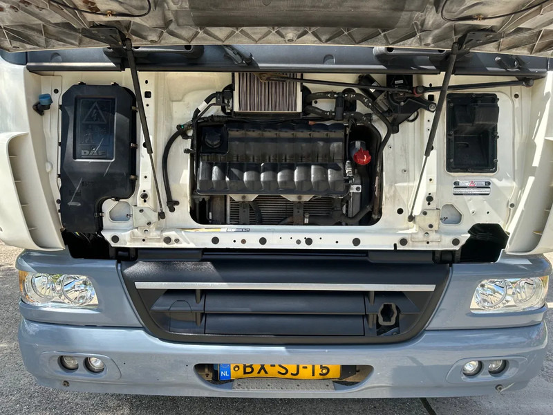 DAF CF 75.310 FAN / NL TRUCK / 6x2 / FUEL TANK 4 COMP. / 22 m3 / EURO5 / TOP CONDITION!! - Camion citerne: photos 3 DAF CF 75.310 FAN / NL TRUCK / 6x2 / FUEL TANK 4 COMP. / 22 m3 / EURO5 / TOP CONDITION!! - Camion citerne: photos 3