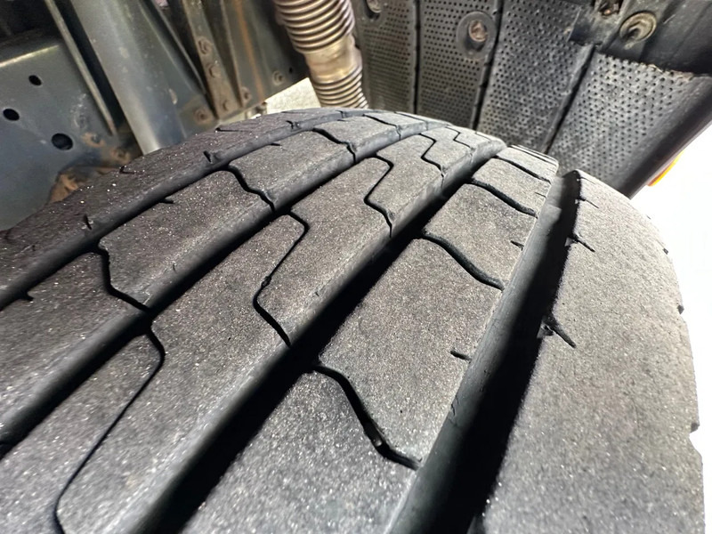Iveco EuroCargo 80 -160L / EURO 6 / WINCH / ALU RAMPS / LOW KM! - Camion porte-voitures: photos 5 Iveco EuroCargo 80 -160L / EURO 6 / WINCH / ALU RAMPS / LOW KM! - Camion porte-voitures: photos 5