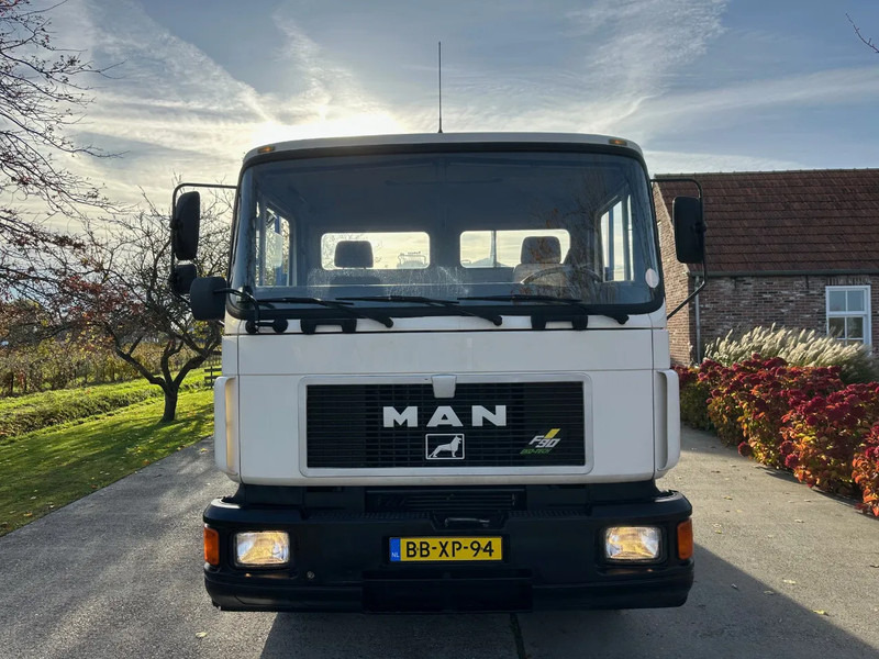 MAN 19.272 F90 / NL TRUCK / 4X2 / EURO1 / ATLAS AK140.1-6,2/1 / MANUAL / FIRST OWNER - Camion grue: photos 2 MAN 19.272 F90 / NL TRUCK / 4X2 / EURO1 / ATLAS AK140.1-6,2/1 / MANUAL / FIRST OWNER - Camion grue: photos 2