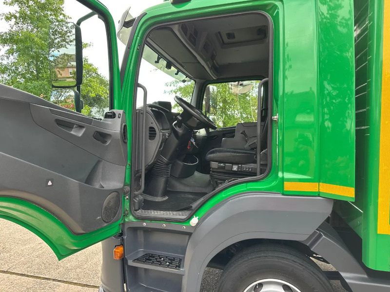 Mercedes-Benz Atego 1018 / NL TRUCK / LOW KM / AIRCO / BOX+LIFT+SIDEDOOR / 10T / AUTOMATIC - Camion fourgon: photos 4 Mercedes-Benz Atego 1018 / NL TRUCK / LOW KM / AIRCO / BOX+LIFT+SIDEDOOR / 10T / AUTOMATIC - Camion fourgon: photos 4