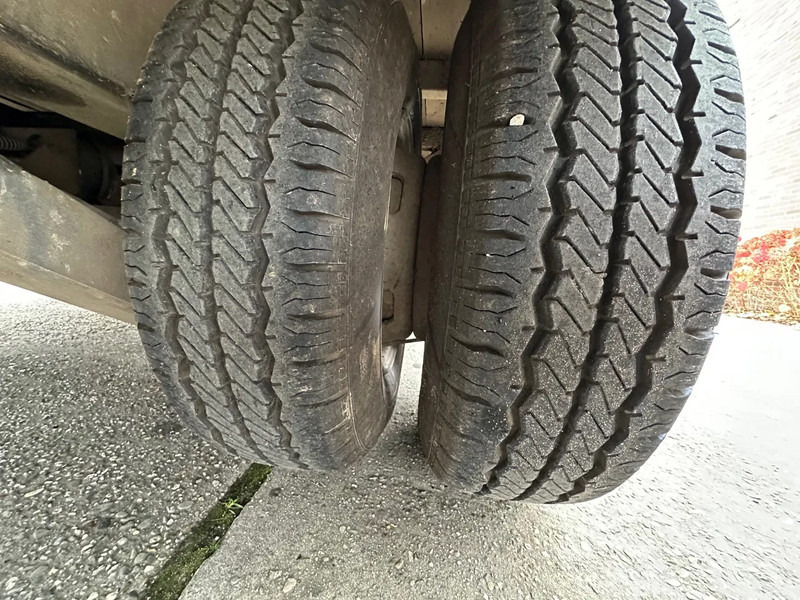 Iveco Daily 40C13 / BE COMBI 12T WITH VELDHUIZEN P31-5A / CREWCAB 7 pers. / NEW APK — crédit-bail Iveco Daily 40C13 / BE COMBI 12T WITH VELDHUIZEN P31-5A / CREWCAB 7 pers. / NEW APK: photos 8 Iveco Daily 40C13 / BE COMBI 12T WITH VELDHUIZEN P31-5A / CREWCAB 7 pers. / NEW APK — crédit-bail Iveco Daily 40C13 / BE COMBI 12T WITH VELDHUIZEN P31-5A / CREWCAB 7 pers. / NEW APK: photos 8