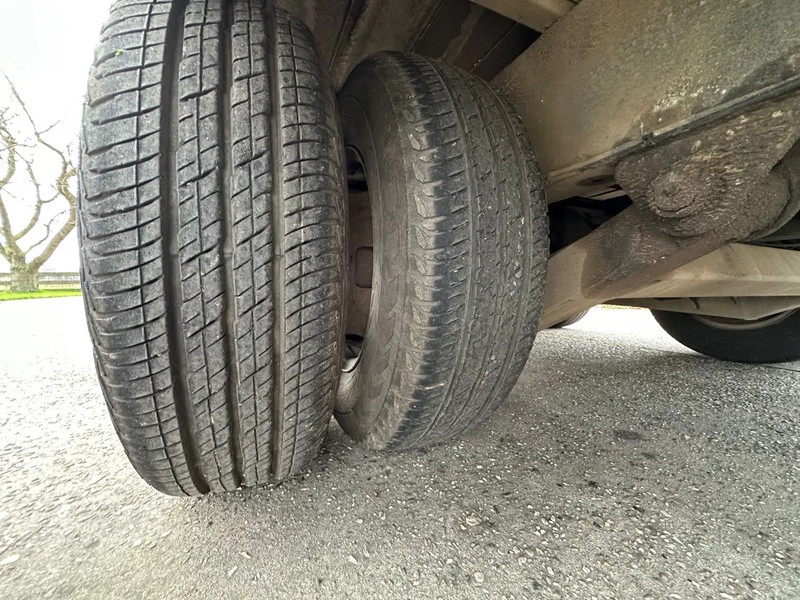 Iveco Daily 40C13 / BE COMBI 12T WITH VELDHUIZEN P31-5A / CREWCAB 7 pers. / NEW APK — crédit-bail Iveco Daily 40C13 / BE COMBI 12T WITH VELDHUIZEN P31-5A / CREWCAB 7 pers. / NEW APK: photos 14 Iveco Daily 40C13 / BE COMBI 12T WITH VELDHUIZEN P31-5A / CREWCAB 7 pers. / NEW APK — crédit-bail Iveco Daily 40C13 / BE COMBI 12T WITH VELDHUIZEN P31-5A / CREWCAB 7 pers. / NEW APK: photos 14