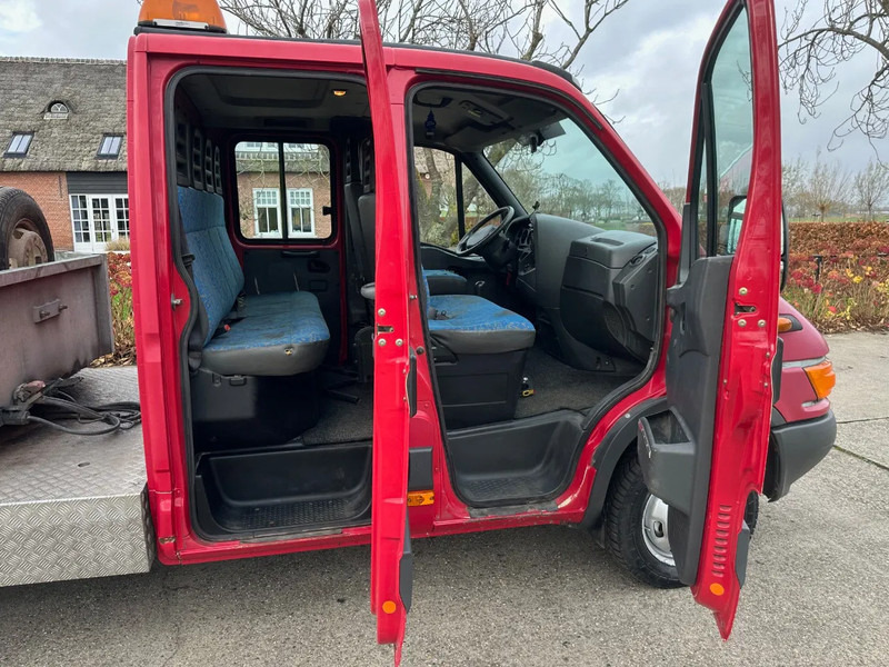 Iveco Daily 40C13 / BE COMBI 12T WITH VELDHUIZEN P31-5A / CREWCAB 7 pers. / NEW APK — crédit-bail Iveco Daily 40C13 / BE COMBI 12T WITH VELDHUIZEN P31-5A / CREWCAB 7 pers. / NEW APK: photos 19 Iveco Daily 40C13 / BE COMBI 12T WITH VELDHUIZEN P31-5A / CREWCAB 7 pers. / NEW APK — crédit-bail Iveco Daily 40C13 / BE COMBI 12T WITH VELDHUIZEN P31-5A / CREWCAB 7 pers. / NEW APK: photos 19