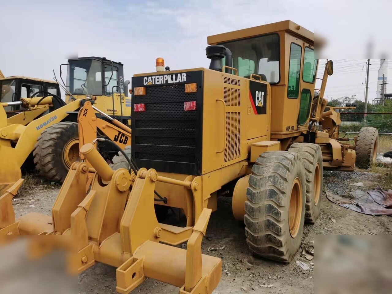 CATERPILLAR 120H - Niveleuse: photos 1 CATERPILLAR 120H - Niveleuse: photos 1