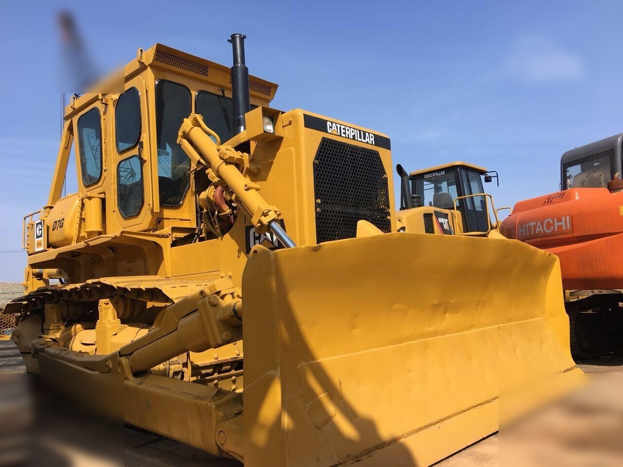 CATERPILLAR D7G - Bulldozer: photos 1 CATERPILLAR D7G - Bulldozer: photos 1