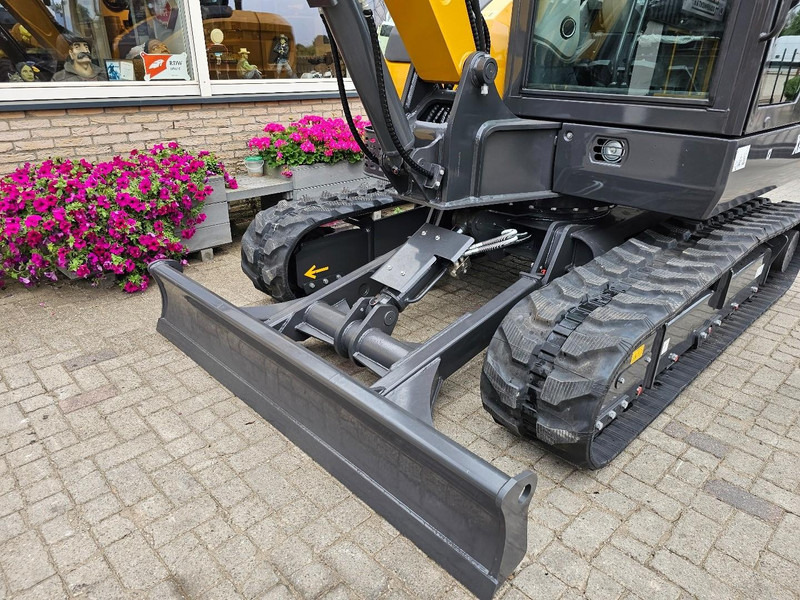 Mini pelle neuf XCMG XE60GA: photos 16