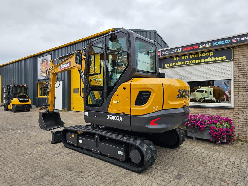 XCMG XE60GA - Mini pelle: photos 3 XCMG XE60GA - Mini pelle: photos 3